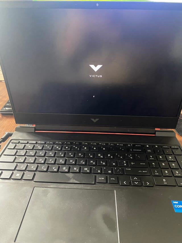 HP Victus uruchomiony po wykonanych pracach